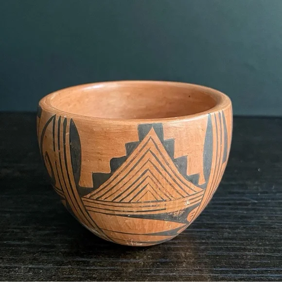 Hopi pottery from Polacca, AZ, numbered - Picture 4 of 8